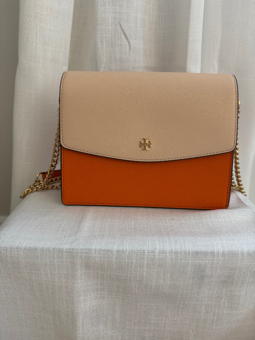 Tory Burch Robinson Color-Block Crossbody/Shoulder Bag – Nude & Orange